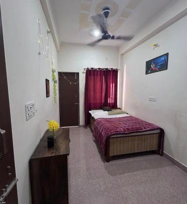 Tapovan Haus | Amigos Homestay 4
