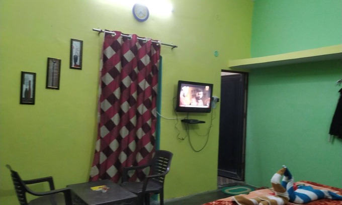 Mayapur Wohnung | Amit Homestay Studio