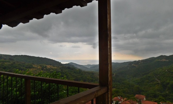 Agia Haus | Ein renoviertes Haus 8 km vom Meer entfernt