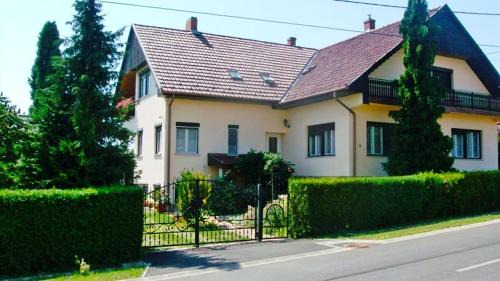 Zalakaros Haus | Angéla Vendégház