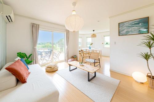 Yokoshibahikari Haus | ANGO KUJUKURI I