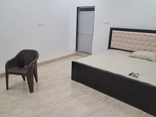 Haraiya Haus | Anuj Palace