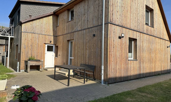 Feldberger Seenlandschaft Wohnung | Ferienwohnung 'Urlaub Auf Dem Land' mit Privatterrasse und WLAN