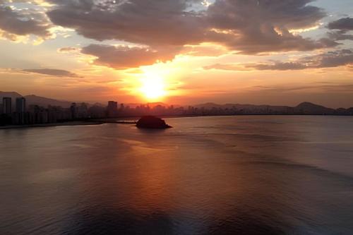 Porchat Island Haus | Apartamento com Vista Única e Maravilhosa !