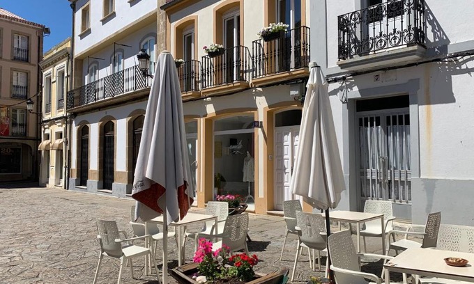 Noia Wohnung | Apartamento Noia Centro Izqda