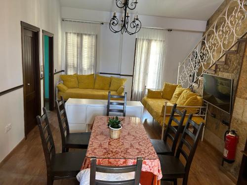 Gerena Wohnung | Apartamentos Gerena 5 B primero