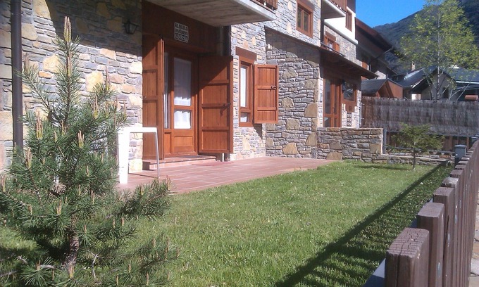 Esterri D'Aneu Eigentumswohnung | BAQUEIRA PIRINEO oder Duplex-Suiten PRIVATER GARTEN