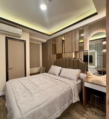 Depok Wohnung | Apartement Trans Park Cibubur By Raya Property with Pool View & Netflix