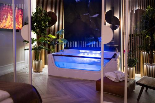 Zator Wohnung | Aparthotel ZATOR Retro 66 jacuzzi