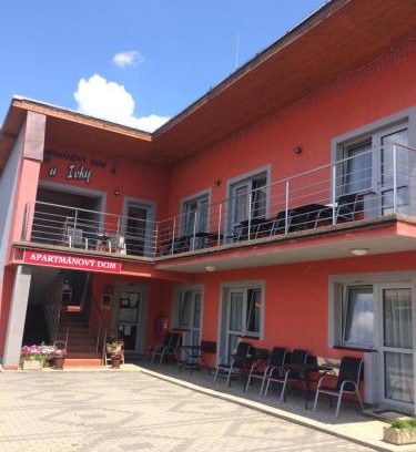 Cierny Balog Wohnung | APARTMÁNOVÝ DOM U IVKY Bešeňová štúdiá