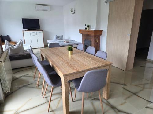 Sveti Ivan Zelina Wohnung | Apartman Max