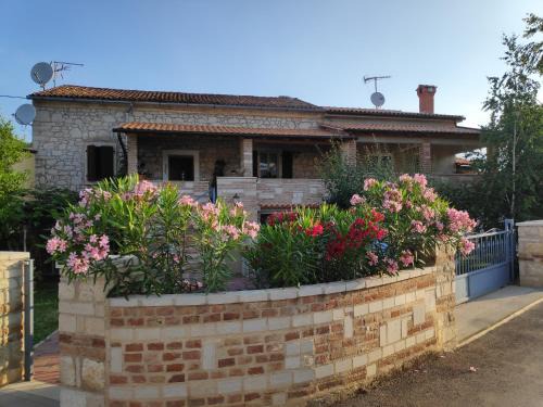 Spadici Wohnung | Apartmani Memić 100 m do plaže, APARTMENTS MEMIĆ ONLY 100M FROM BEACH