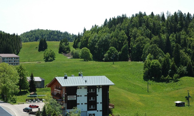 Lamoura Wohnung | WOHNUNG 6 Pers ** Dorfzentrum LAMOURA Bahnhof ROUSSES Ht JURA