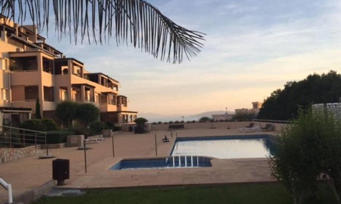 Calabardina Wohnung | Apartment 'Apartamento Rivas' with Shared Pool, Private Terrace and Wi-Fi