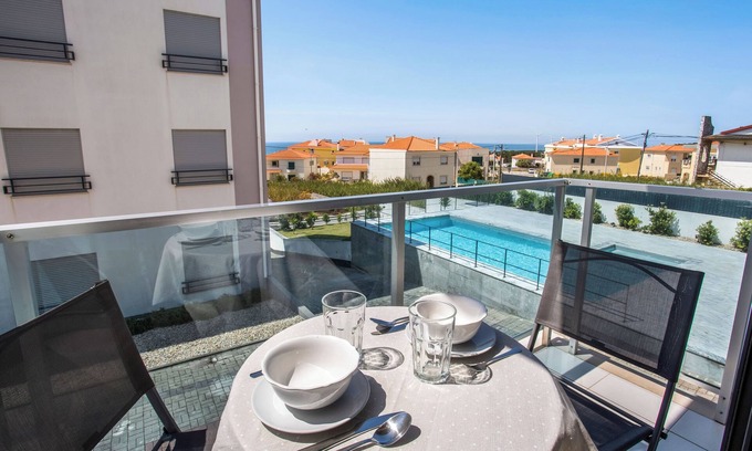 Nazare Wohnung | Ferienwohnung Beach Waves Home mit Meerblick, Pool und WLAN