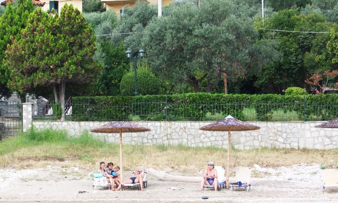Sithonia Wohnung | Wohnung direkt am Meer mit Meerblick Balkon weit weg vom Massentourismus