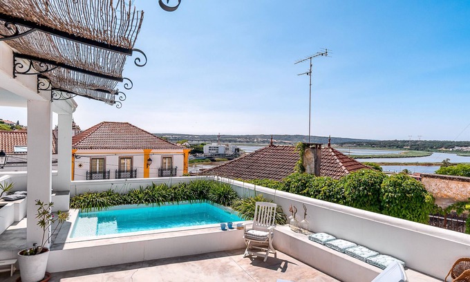 Alcacer do Sal Wohnung | Ferienwohnung 'Calçada' mit privatem Pool, privater Terrasse und Wi-Fi