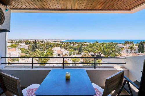 Alporchinhos Wohnung | Apartment Carina mit wunderschönen Meerlblick