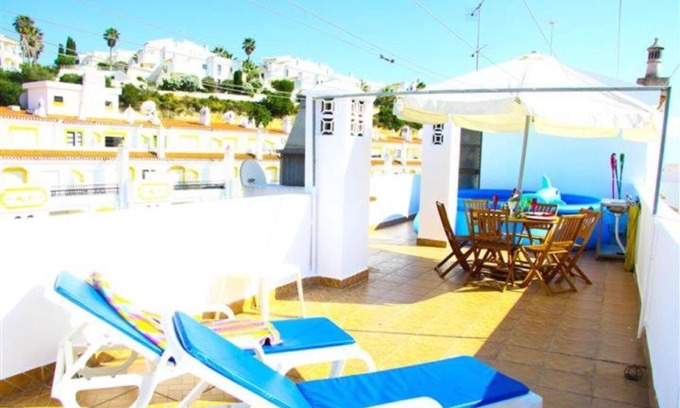 Carvoeiro Wohnung | Ferienwohnung 'Fernandes' mit Bergblick, Wi-Fi und Klimaanlage