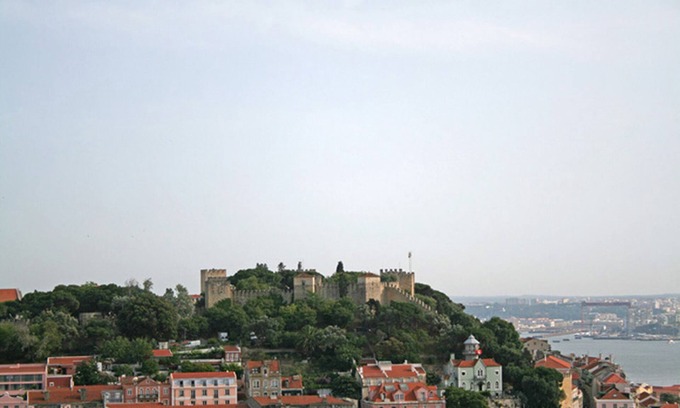 Alfama Wohnung | Ferienwohnung mit allem Komfort, wireless internet,Blick auf den Tejo und Schloss- Lisbonne
