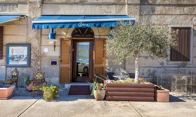 Cres Wohnung | Haustierfreundliches Apartment im Herzen von Cres