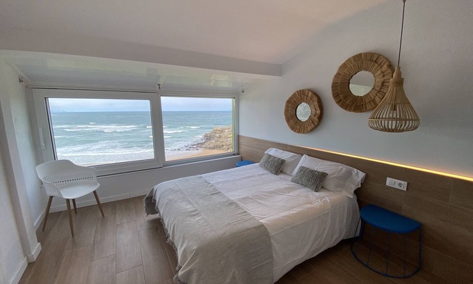 Suances Wohnung | Apartment in front of the sea in Los Locos beach.