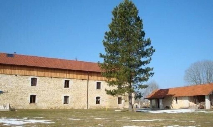 Mignovillard Wohnung | Wohnung in altem Bauernhaus aus dem Jahr 1800 komplett renoviert