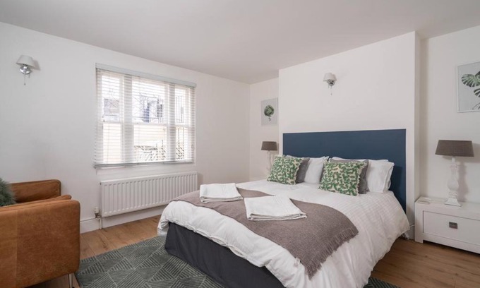Cheltenham Wohnung | Apartment in the heart of Cheltenham