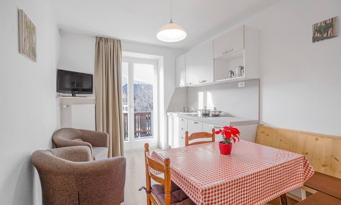 Valdaora di Sopra Wohnung | Ferienwohnung "Kruma - Gsail 1" mit Bergblick, WLAN und Balkon
