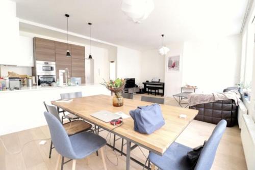 Dusseldorf Old Town Wohnung | Apartment mit 4 zimmer nahe Düsseldorf-Centre