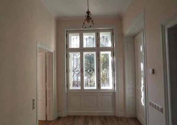 Hutteldorf Wohnung | Apartment next to the Fuchs Museum
