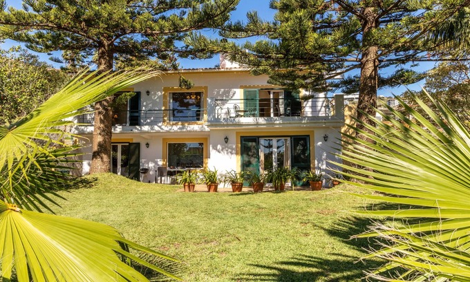 Canico Wohnung | Ferienwohnung "Villa Echium T1" mit einem Schlafzimmer und Gemeinschaftsgarten