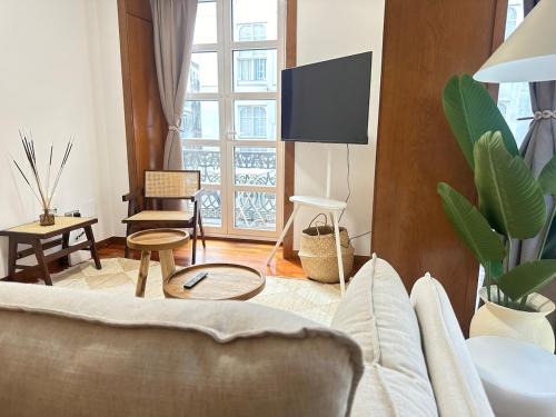 Maria Auxiliadora Wohnung | Apartment with a balcony, downtown & free parking