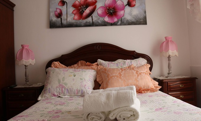 Nazare Wohnung | Wohnung, mit Küche, Schlafzimmer mit Doppelbett und Bad, mit absoluter Privatsphäre