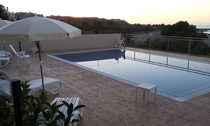 Localita Piana di Vadi Wohnung | Ferienwohnung mit Pool A 50 Meter vom Meer entfernt