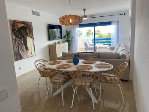 Castillo de Sabinillas Wohnung | Apartment with Sea Views! Duquesa Suites Golf & Gardens