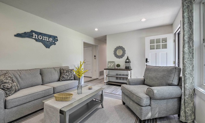 Apex Haus | Apex Home ~ 15 Mi to Downtown Raleigh!