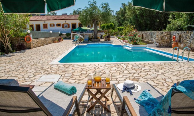 Lakka Wohnung | APHRODITE studios & apt with pool
