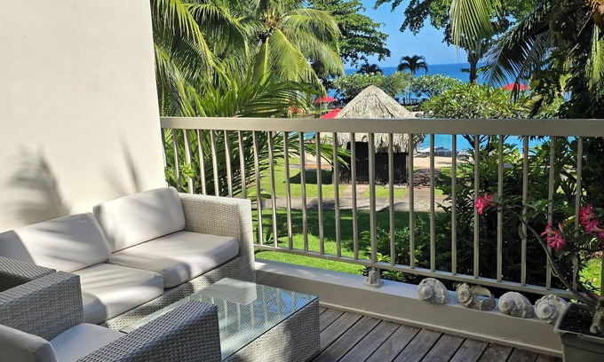 Arue Wohnung | API DAYS SUITE Lafayette Beach Apartment in beachfront hotel residence.