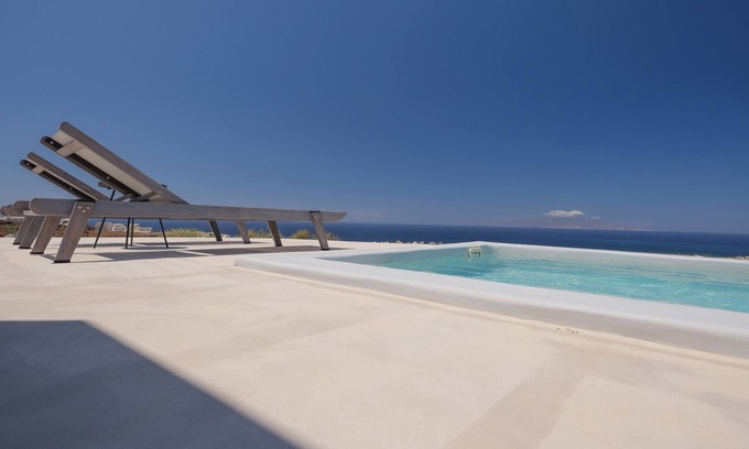Oia Haus | Aplada Suites