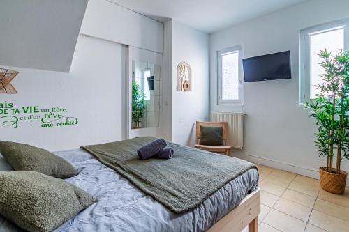 Saint-Cyr-l'Ecole Wohnung | Appart'Hotel NuiteeJour Versailles Saint Cyr l'Ecole