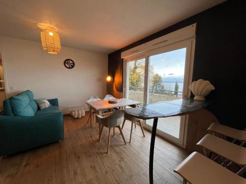Publier Wohnung | Appartement avec piscine et parking à Évian-les-Bains - FR-1-498-109