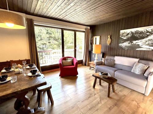 Megeve Wohnung | Appartement cosy 2 pièces avec balcon, proche centre et télécabine, piscine et tennis en été - FR-1-597-20