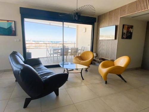 Le Port Wohnung | Appartement de luxe 4 étoiles avec climatisation et parking à Canet-Plage - FR-1-750-74