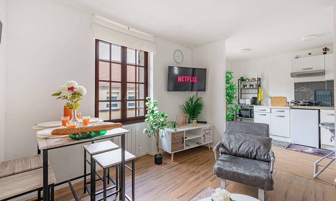 Le Pin Wohnung | Appartement de 38m2, 1 à 7 Personnes, Cdg, Jo24, Disneyland Paris 28min