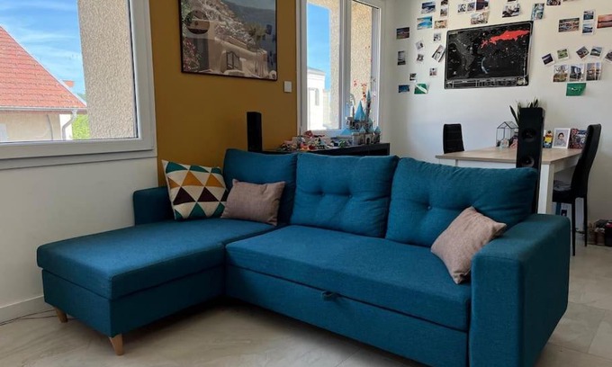 Oyonnax Wohnung | Appartement privé et lumineux en centre-ville, à Oyonnax, proche des lacs