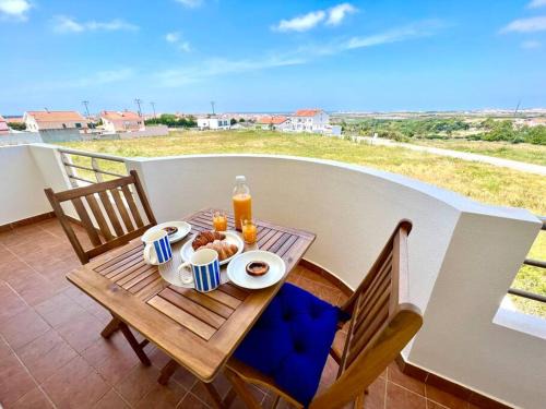 Atouguia da Baleia Wohnung | Appartement T2 avec vue panoramique sur la côte