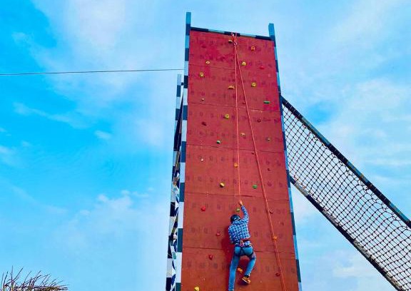 Gurugram Wohnung | Apple nice resort Gurugram