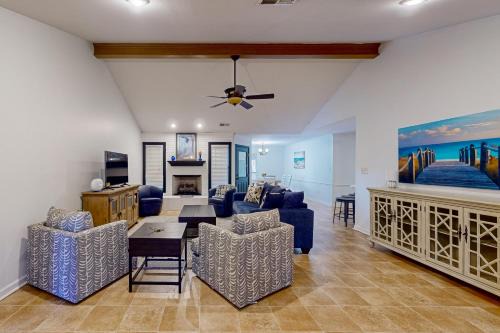 Conway Haus | Applegate Escape