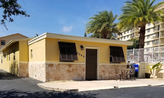 Pompano Beach Villa | Beach Block Beauty, vollständig aktualisiert. Alles was Sie für einen schönen Urlaub brauchen.